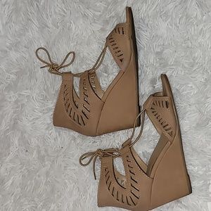 TAN WEDGE SANDALS
